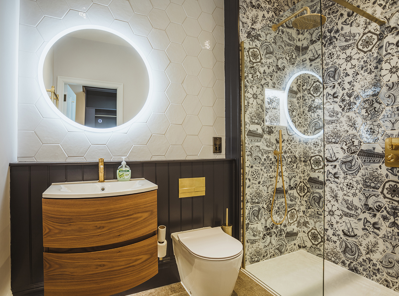 Cottage shower room CarltonManor6