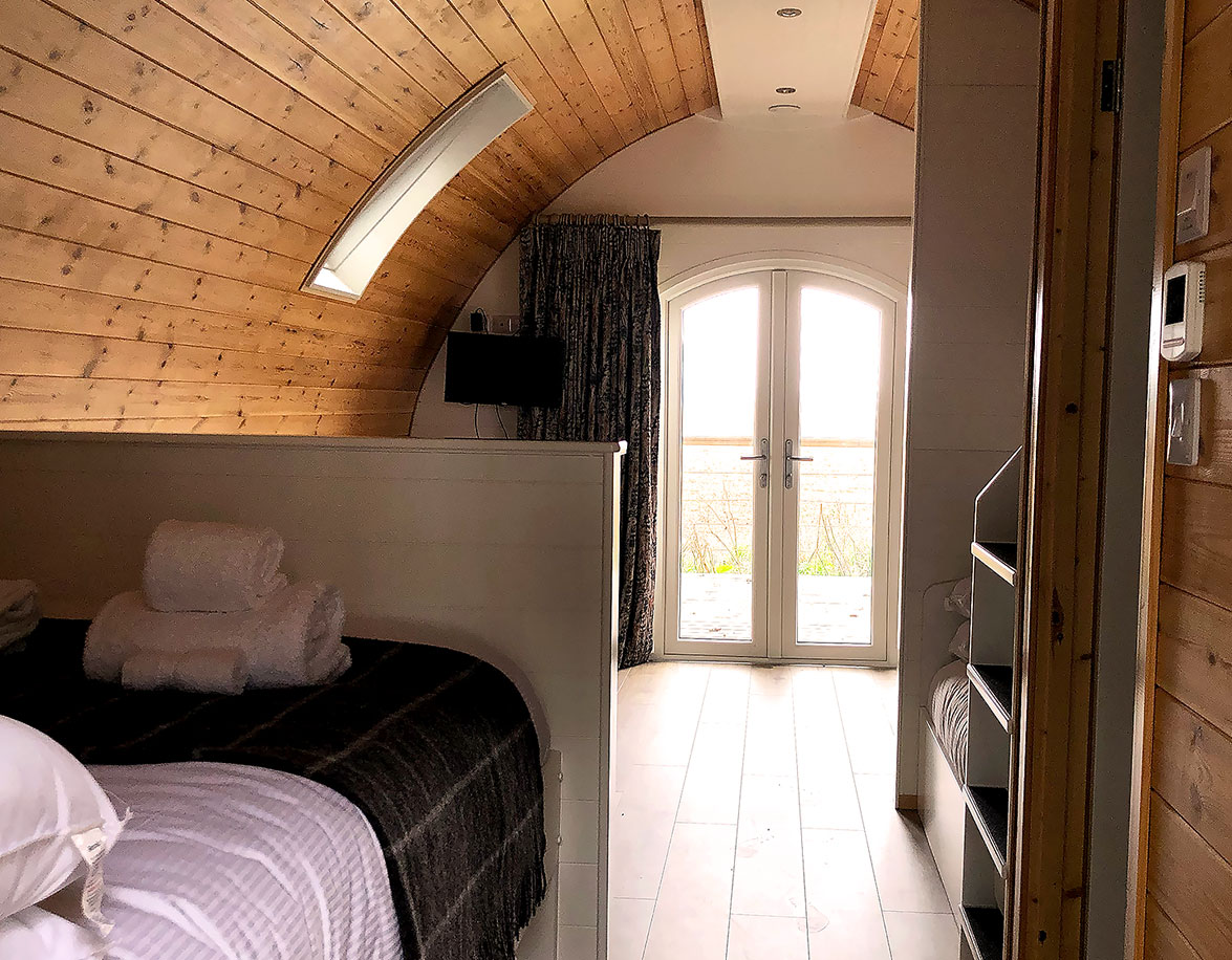 Glamp-Pod-Interior-02-Carlton-Website